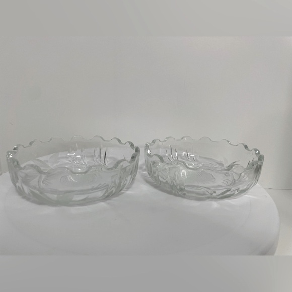 Vintage Pressed Cut Glass Trinket Holder/Nesting Glass Bowls - Italy - Picture 6 of 9